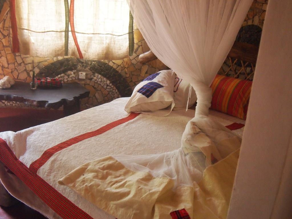 Songota Falls Lodge Αρούσα Δωμάτιο φωτογραφία
